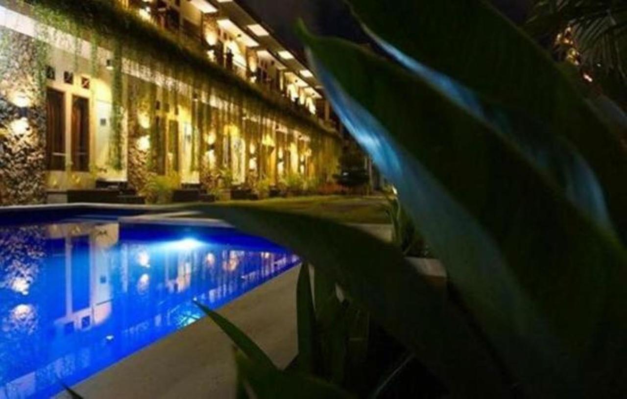 Pondok Jempiring Kuta  Ngoại thất bức ảnh